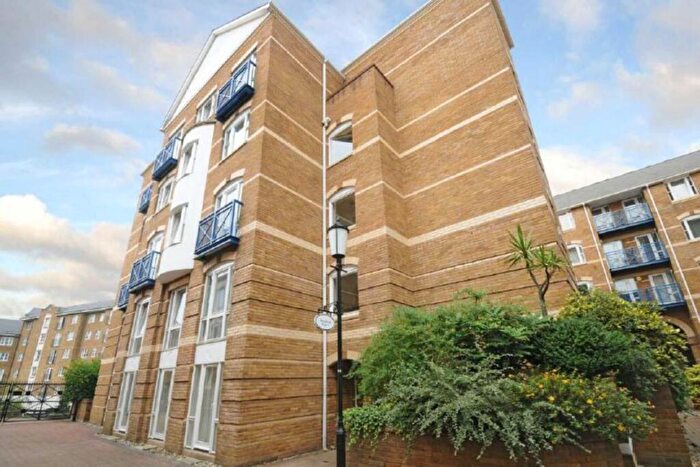 1 Bedroom Flat To Rent In Jardine Road, Wapping, E1W
