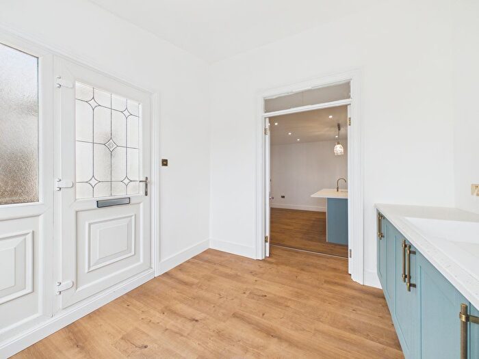 3 Bedroom Flat For Sale In Penare Gardens, Penzance - Stunning Apartment, TR18