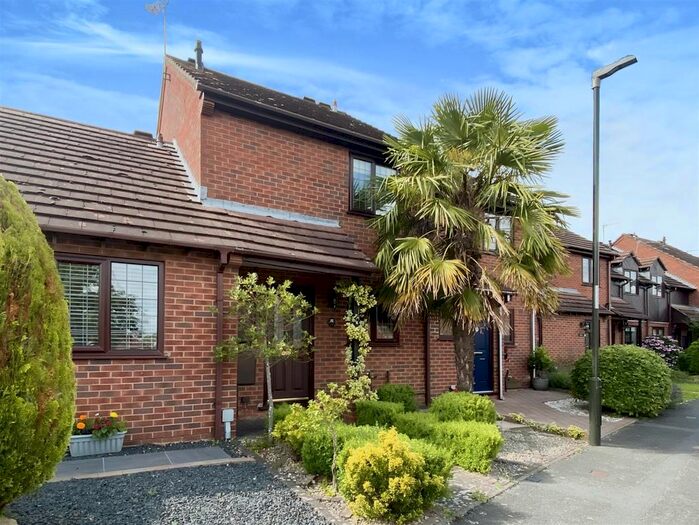 2 Bedroom Town House To Rent In Spinney Hill, Melbourne, Derby, DE73