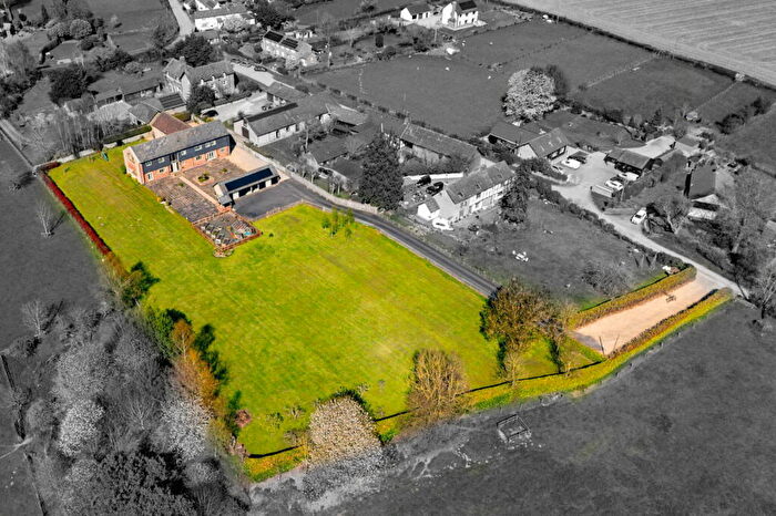 6 Bedroom Barn Conversion For Sale In Yatton, Leominster, HR6