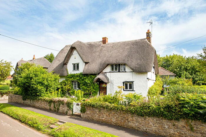 4 Bedroom Cottage For Sale In Main Street, Keevil, BA14