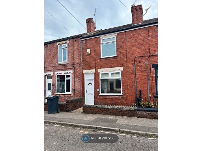 2 Bedroom Terraced House To Rent In Meadow Street, Sheffield, S25
