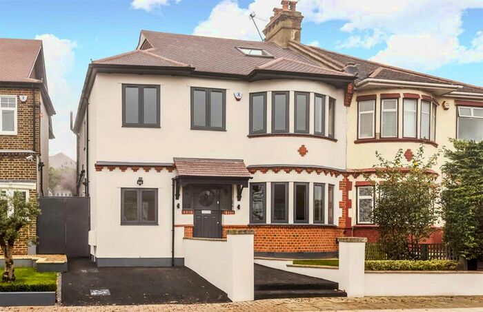 4 Bedroom Semi-Detached House To Rent In Donnington Road, London, NW10