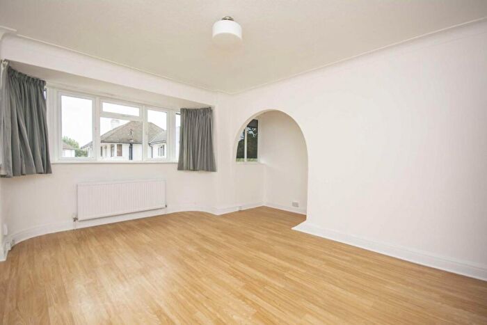 2 Bedroom Flat To Rent In Old Rectory Gardens, Edgware, HA8