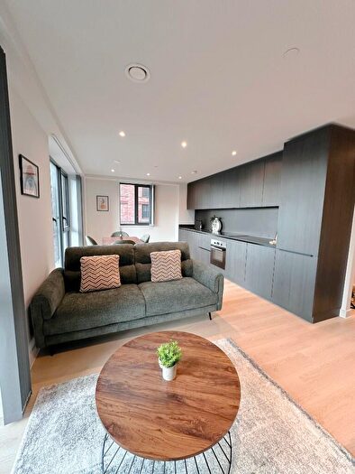 2 Bedroom Apartment To Rent In Dutton Street, Manchester, Greater Manchester, M3