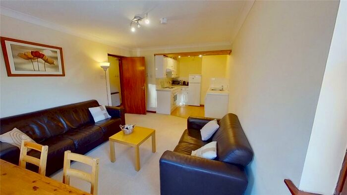 1 Bedroom Apartment To Rent In Crown Road South, Glasgow, G12