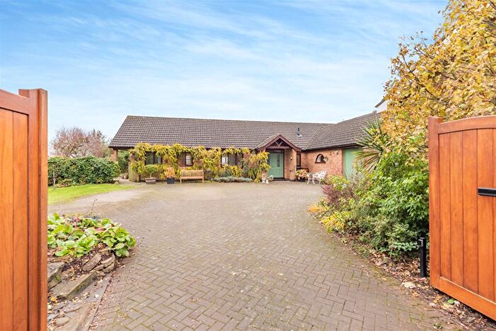 4 Bedroom Detached Bungalow For Sale In Main Street, Burrough On The Hill, LE14