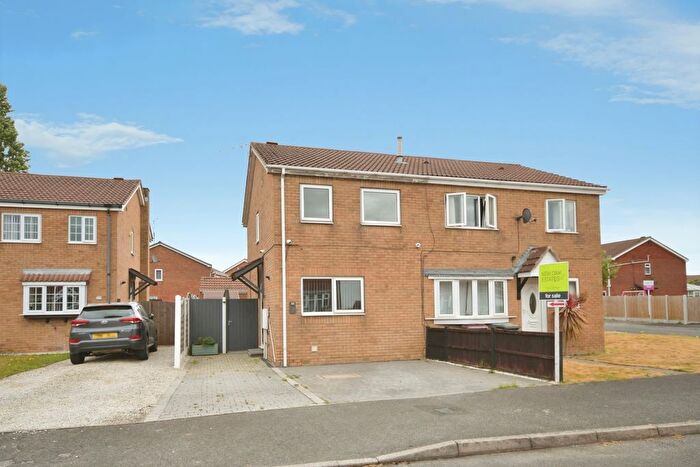 2 Bedroom Semi Detached House For Sale In Meadow View, Holmewood, Chesterfield, Derbyshire, S42