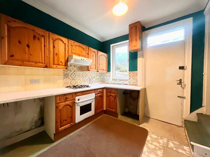 1 Bedroom End Of Terrace House For Sale In Blenheim Avenue, Barnsley, S70