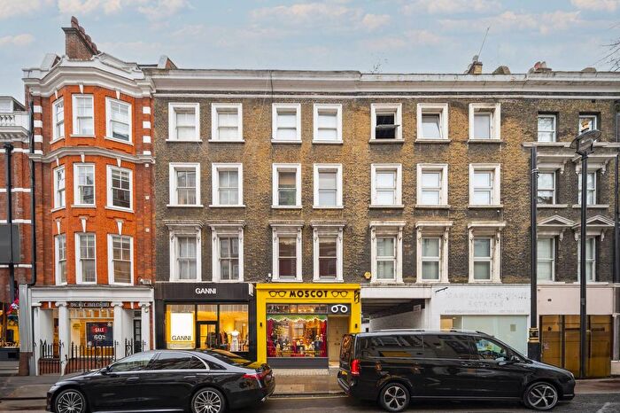 2 Bedroom Flat To Rent In Marylebone High Street, Marylebone, London, W1U