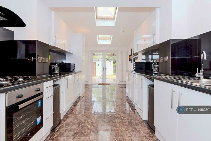 1 Bedroom Flat To Rent In Newbury, Newbury, RG14