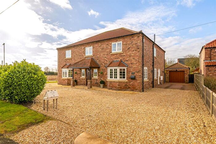 4 Bedroom Detached House For Sale In Fiskerton Road, Reepham, Lincoln, LN3