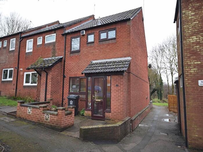 3 Bedroom Terraced House For Sale In Eskdale Road, Leicester, LE4