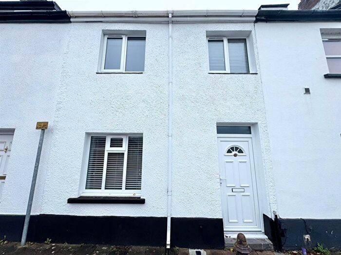 4 Bedroom Property To Rent In Castle Street, Tiverton, EX16