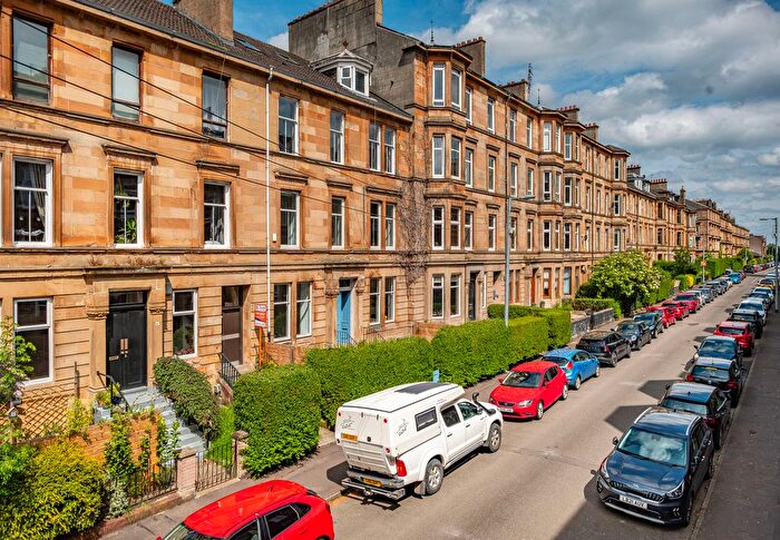 3 Bedroom Flat For Sale In Roslea Drive, Dennistoun, Glasgow, G31