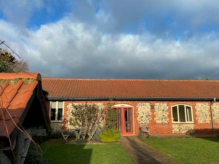 2 Bedroom Barn Conversion To Rent In Lackford Barns, Lackford, Bury St Edmunds, IP28