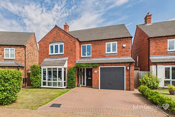 5 Bedroom Detached House For Sale In Knightswood Close, Rosliston, DE12