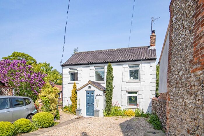 4 Bedroom Cottage For Sale In Lynn Road, West Rudham, King's Lynn, Norfolk, PE31