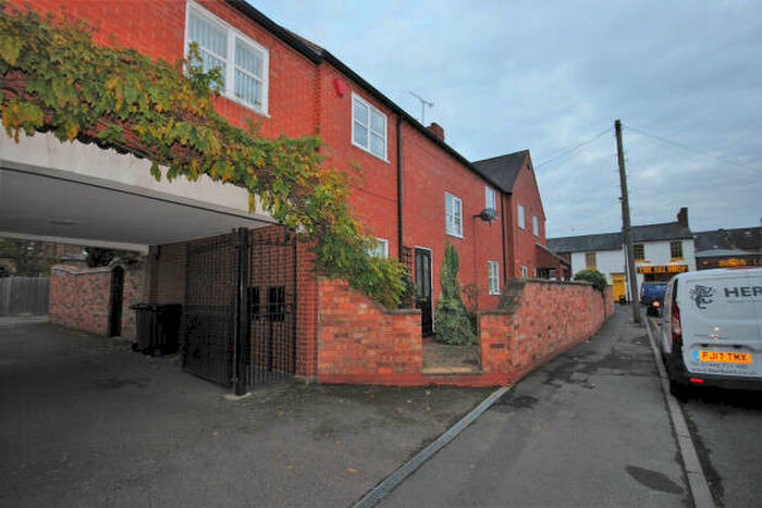 3 Bedroom Terraced House To Rent In Cliffe Road, Leamington Spa, CV32