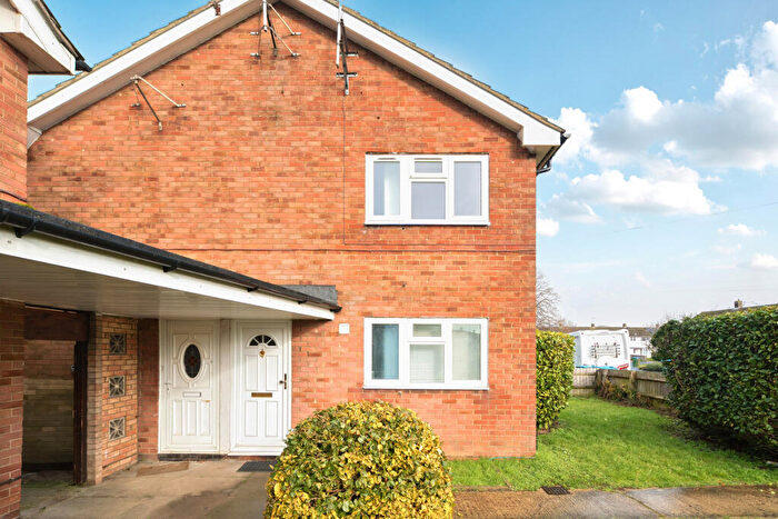 1 Bedroom Apartment For Sale In Cannock Road, Aylesbury, HP20