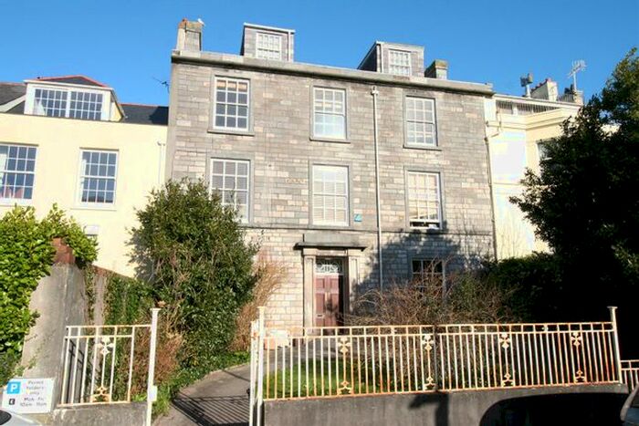 1 Bedroom Flat To Rent In Woodside, Greenbank, Plymouth, PL4