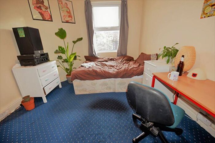 7 Bedroom House To Rent In Richmond Mount, LS6