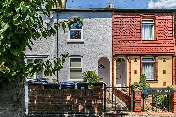 2 Bedroom Terraced House To Rent In Newark Road, South Croydon, CR2