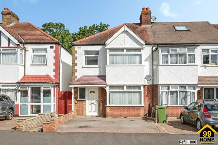 3 Bedroom End Of Terrace House To Rent In Buxton Crescent, Cheam, Sutton, SM3