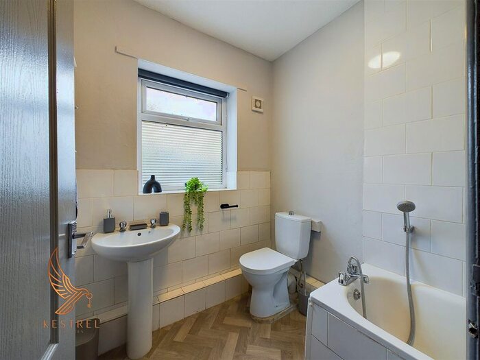 1 Bedroom Terraced House To Rent In Harrow Street, South Elmsall