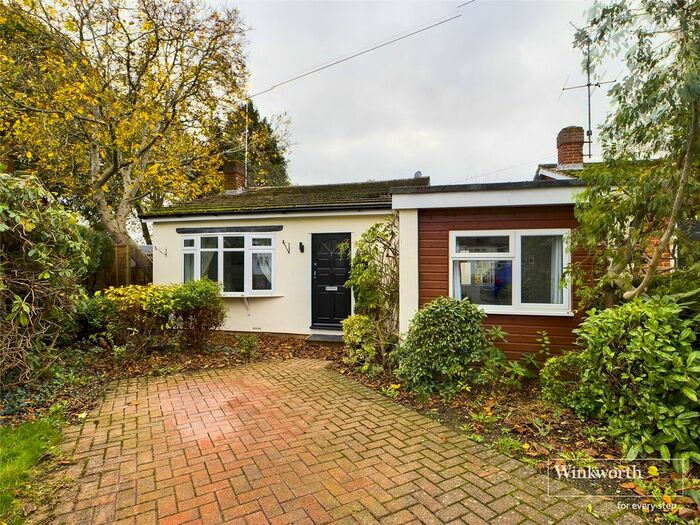 2 Bedroom Bungalow To Rent In Gurney Drive, Caversham, Reading, Berkshire, RG4
