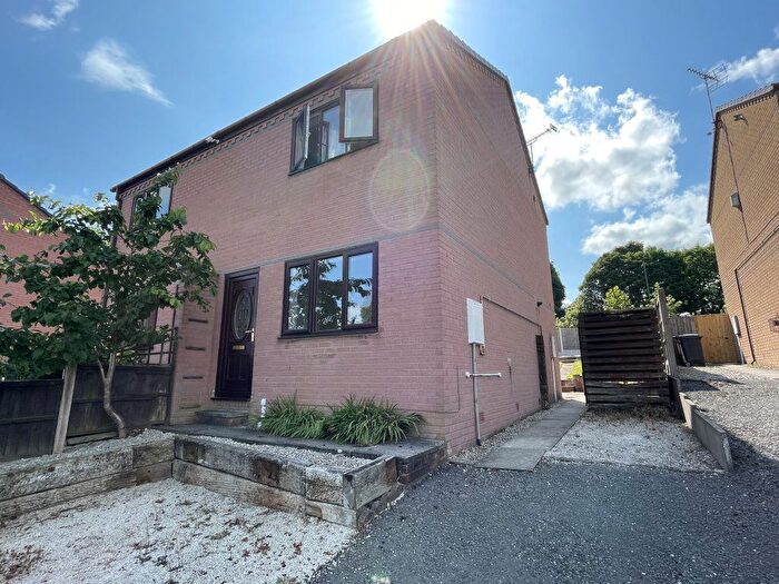 2 Bedroom Semi Detached House To Rent In Dale View, Stretton, Alfreton, DE55