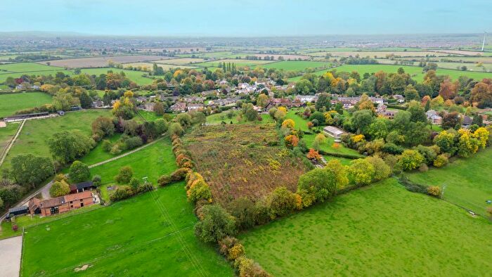 2 Bedroom Barn Conversion For Sale In Manor Field, Weedon, Buckinghamshire., HP22