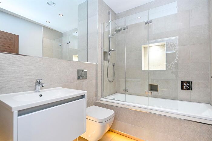 3 Bedroom Flat For Sale In Ivy Park Road, Sheffield, S10