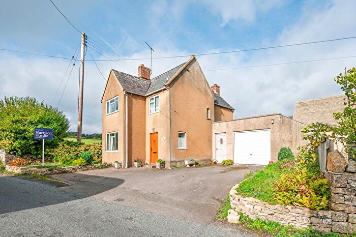 2 Bedroom Cottage For Sale In Broadwell, Moreton-In-Marsh, GL56