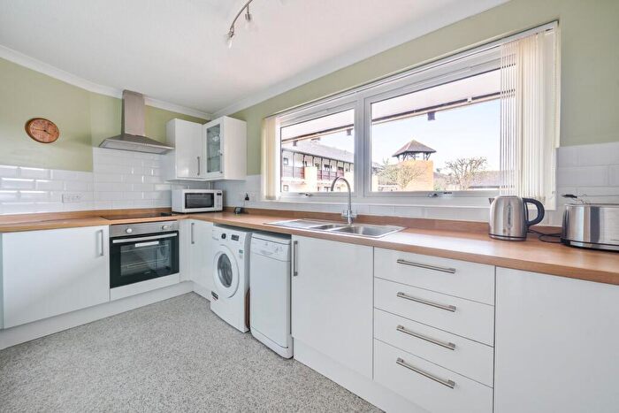 2 Bedroom Retirement Property For Sale In Oaktree Court, Portland Drive, Willen, Milton Keynes, MK15