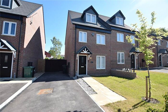 3 Bedroom Semi-Detached House To Rent In Elder Way, Meanwood, Leeds, LS7