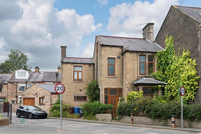 3 Bedroom End Of Terrace House For Sale In Albert Terrace, Barrowford, BB9