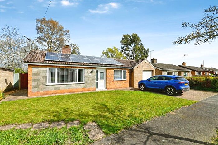 3 Bedroom Detached Bungalow For Sale In Holme Close, Runcton Holme, King's Lynn, PE33