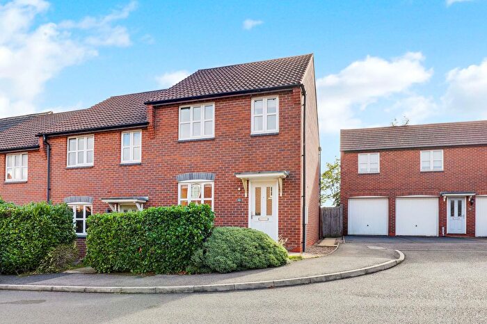 3 Bedroom End Terrace House For Sale In Mapperley Plains, Nottingham, NG3