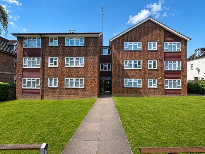 2 Bedroom Flat To Rent In Nether Street, Finchley, N3