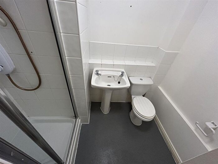 Studio To Rent In Chalice Way, Greenhithe, DA9