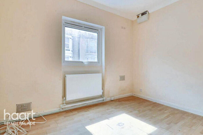 1 Bedroom Apartment To Rent In Delamark Road, Sheerness, ME12