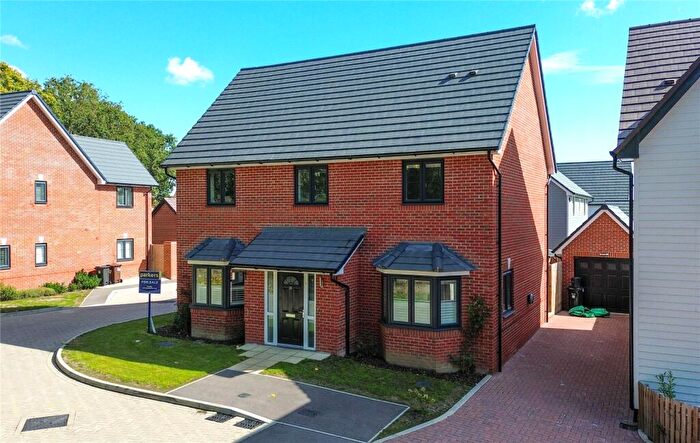 5 Bedroom Detached House For Sale In Rye Way, Finchwood Park, Wokingham, Berkshire, RG40