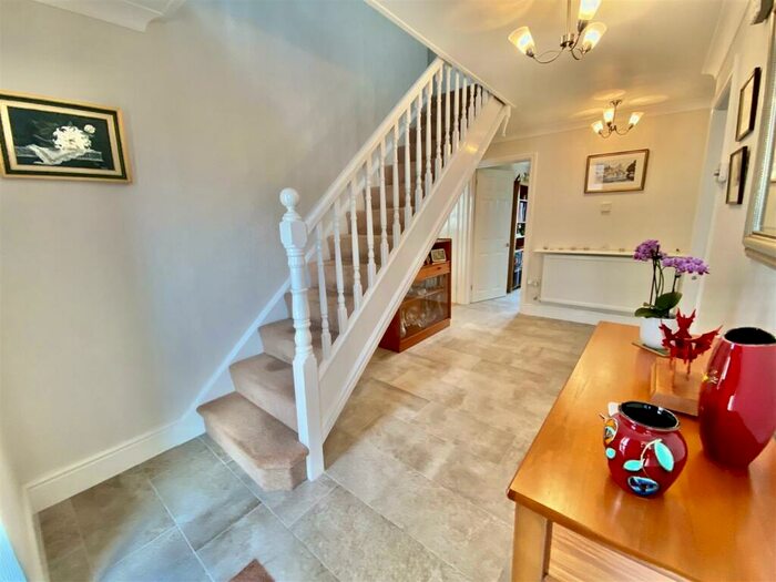 5 Bedroom Detached House For Sale In High View, Chepstow, NP16