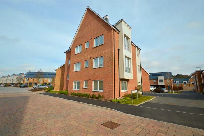 2 Bedroom Apartment To Rent In Castleridge Drive, Greenhithe, DA9