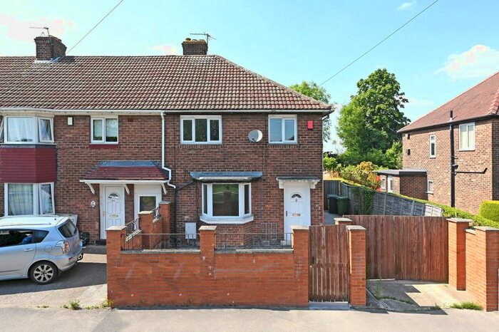 3 Bedroom End Of Terrace House To Rent In Burton Green, Clifton, York, YO30
