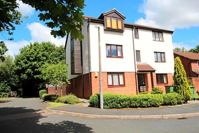 2 Bedroom Flat To Rent In Haighton Court, Fulwood, Preston, PR2