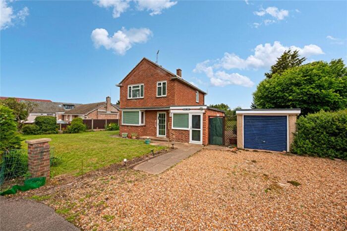 3 Bedroom Detached House For Sale In The Avenue, Bletsoe, Bedford, Bedfordshire, MK44