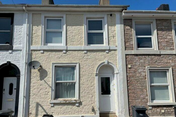 3 Bedroom Maisonette To Rent In Pennsylvania Road, Torquay, TQ1
