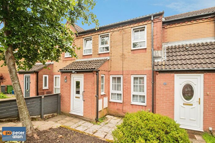 3 Bedroom Terraced House For Sale In Osborne Square, Cardiff, CF11